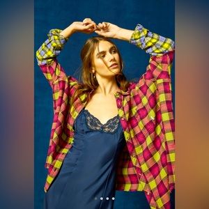 BDG One Way Or Another Plaid Flannel Button-
Down Shirt Women’s size Medium